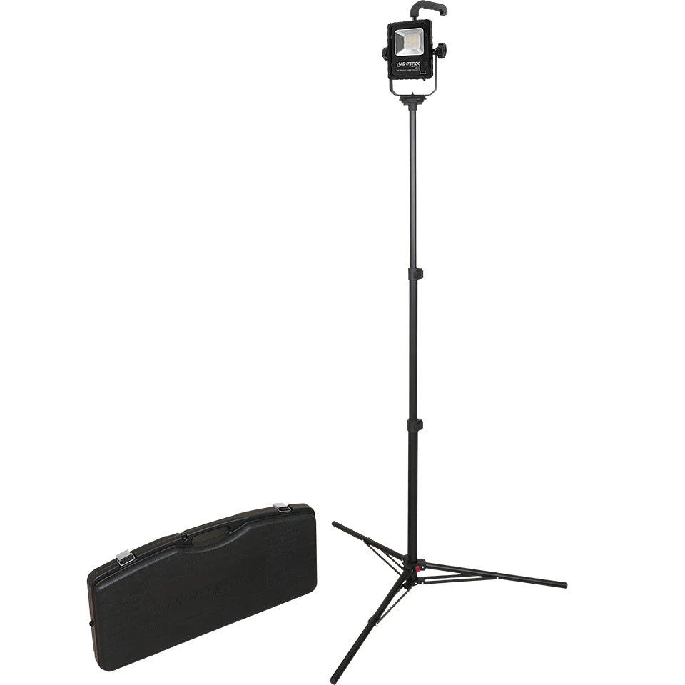 Nightstick 2500-Lumen Rechargeable LED Scene Light