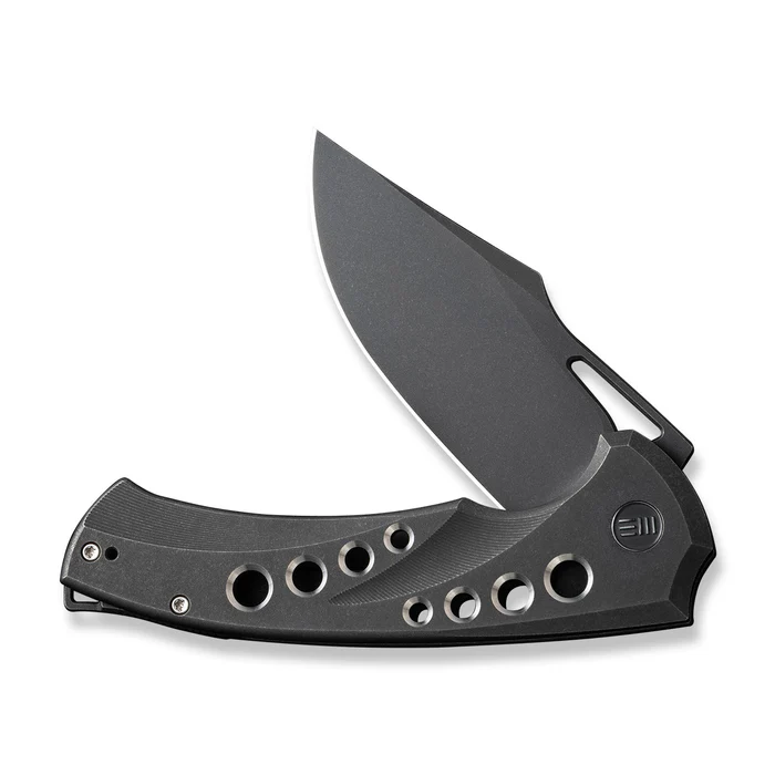 We Knife Swiftfin Flipper & Thumb Hole Knife
